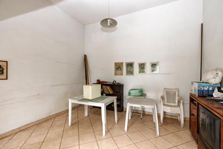 Casa à venda com 300m², 3 quartos e 2 vagasSalão