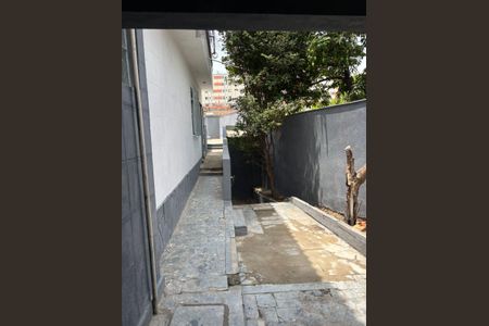 Casa para alugar com 2 quartos, 159m² em Planalto, Belo Horizonte