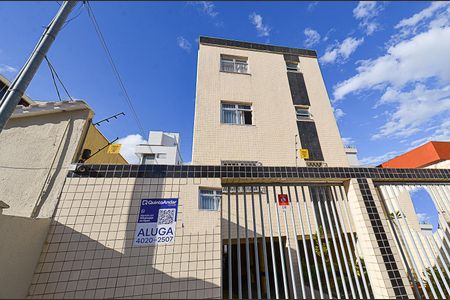 Apartamento para alugar com 79m², 3 quartos e 1 vagaFachada