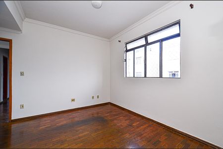 Sala de apartamento para alugar com 3 quartos, 79m² em Sagrada Família, Belo Horizonte