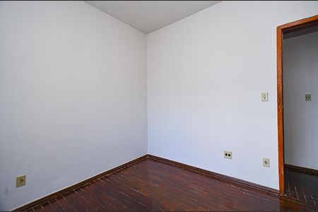 Quarto 1 de apartamento para alugar com 3 quartos, 79m² em Sagrada Família, Belo Horizonte