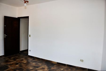 Casa para alugar com 190m², 2 quartos e 2 vagasQuarto 1
