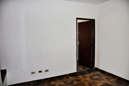 Casa para alugar com 190m², 2 quartos e 2 vagasQuarto 2
