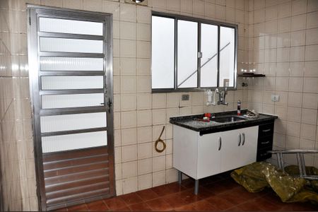 Casa para alugar com 190m², 2 quartos e 2 vagasCozinha