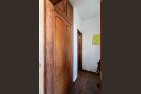 Apartamento à venda com 120m², 3 quartos e 2 vagas Apartamento à venda com 120m², 3 quartos e 2 vagasQuarto de Serviço