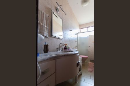 Apartamento à venda com 120m², 3 quartos e 2 vagas Apartamento à venda com 120m², 3 quartos e 2 vagasBanheiro Social