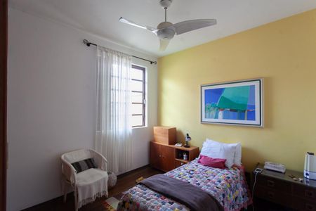 Apartamento à venda com 120m², 3 quartos e 2 vagas Apartamento à venda com 120m², 3 quartos e 2 vagasQuarto 1