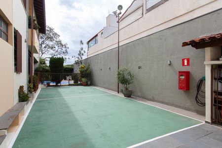 Apartamento à venda com 120m², 3 quartos e 2 vagas Apartamento à venda com 120m², 3 quartos e 2 vagasÁrea comum - Quadra