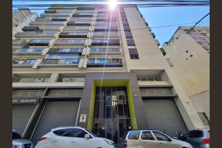 Apartamento à venda com 43m², 1 quarto e sem vaga Apartamento à venda com 43m², 1 quarto e sem vagaFachada