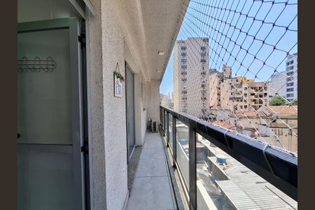 Apartamento à venda com 43m², 1 quarto e sem vaga Apartamento à venda com 43m², 1 quarto e sem vagaVaranda