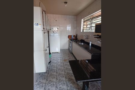 Casa à venda com 3 quartos, 440m² em Santa Cruz, Belo Horizonte