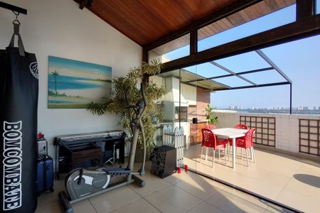 Apartamento à venda com 142m², 3 quartos e 2 vagas Apartamento à venda com 142m², 3 quartos e 2 vagasCobertura