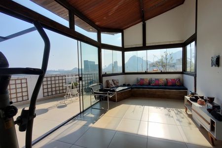 Apartamento à venda com 142m², 3 quartos e 2 vagas Apartamento à venda com 142m², 3 quartos e 2 vagasCobertura