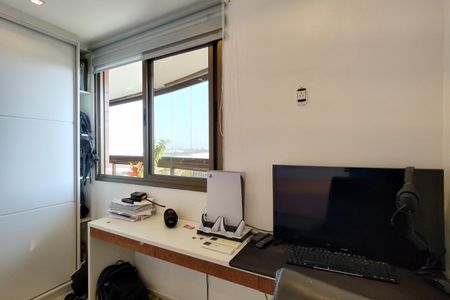 Apartamento à venda com 142m², 3 quartos e 2 vagas Apartamento à venda com 142m², 3 quartos e 2 vagasQuarto 1 - Armários