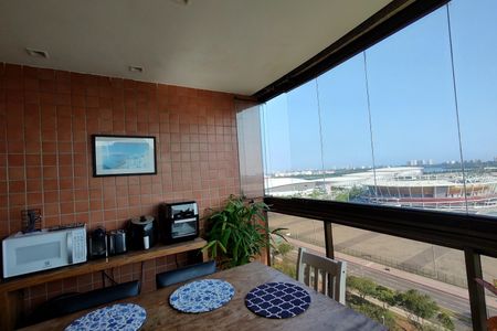 Apartamento à venda com 142m², 3 quartos e 2 vagas Apartamento à venda com 142m², 3 quartos e 2 vagasVaranda