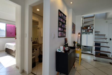 Apartamento à venda com 142m², 3 quartos e 2 vagas Apartamento à venda com 142m², 3 quartos e 2 vagasSala