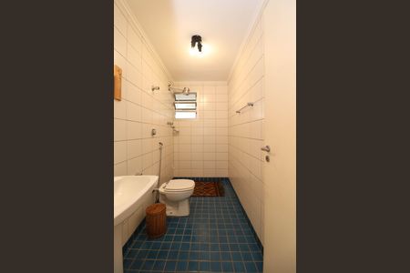 Apartamento à venda com 90m², 2 quartos e 1 vaga Apartamento à venda com 90m², 2 quartos e 1 vagaBanheiro