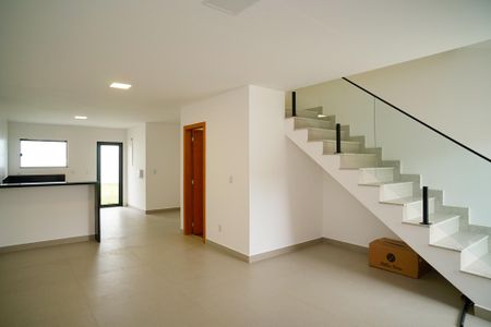 Sala de casa à venda com 3 quartos, 130m² em Santo Antônio, Niterói