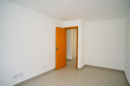 Casa à venda com 130m², 3 quartos e 2 vagas Casa à venda com 130m², 3 quartos e 2 vagasQuarto 2