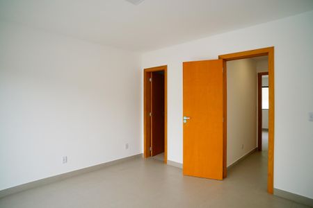 Casa à venda com 130m², 3 quartos e 2 vagas Casa à venda com 130m², 3 quartos e 2 vagasSuíte