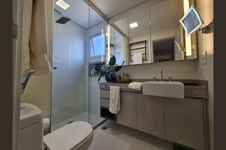 Apartamento à venda com 130m², 3 quartos e 3 vagas Apartamento à venda com 130m², 3 quartos e 3 vagasBanheiro da Suíte 3