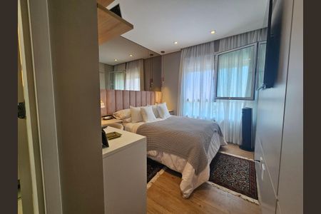 Apartamento à venda com 130m², 3 quartos e 3 vagas Apartamento à venda com 130m², 3 quartos e 3 vagasSuíte master