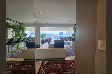 Apartamento à venda com 130m², 3 quartos e 3 vagas Apartamento à venda com 130m², 3 quartos e 3 vagasDetalhe