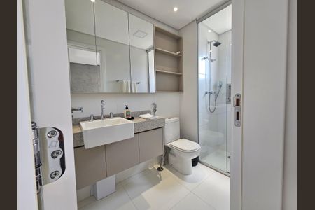 Apartamento à venda com 130m², 3 quartos e 3 vagas Apartamento à venda com 130m², 3 quartos e 3 vagasBanheiro da Suíte 1