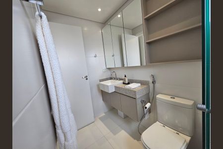 Apartamento à venda com 130m², 3 quartos e 3 vagas Apartamento à venda com 130m², 3 quartos e 3 vagasBanheiro da Suíte 2