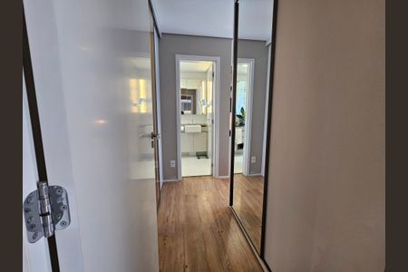 Apartamento à venda com 130m², 3 quartos e 3 vagas Apartamento à venda com 130m², 3 quartos e 3 vagasCorredor