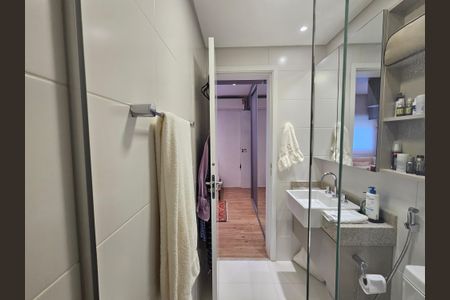 Apartamento à venda com 130m², 3 quartos e 3 vagas Apartamento à venda com 130m², 3 quartos e 3 vagasBanheiro da Suíte 2