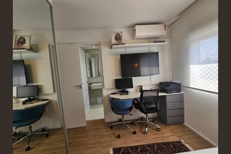 Apartamento à venda com 130m², 3 quartos e 3 vagas Apartamento à venda com 130m², 3 quartos e 3 vagasSuíte 1