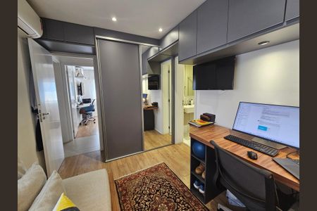 Apartamento à venda com 130m², 3 quartos e 3 vagas Apartamento à venda com 130m², 3 quartos e 3 vagasSuíte 2