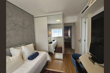 Apartamento à venda com 130m², 3 quartos e 3 vagas Apartamento à venda com 130m², 3 quartos e 3 vagasSuíte 1