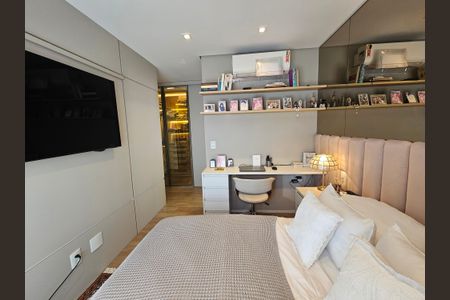 Apartamento à venda com 130m², 3 quartos e 3 vagas Apartamento à venda com 130m², 3 quartos e 3 vagasSuíte master