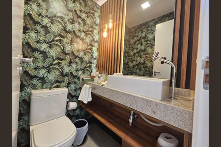 Apartamento à venda com 130m², 3 quartos e 3 vagas Apartamento à venda com 130m², 3 quartos e 3 vagasLavabo