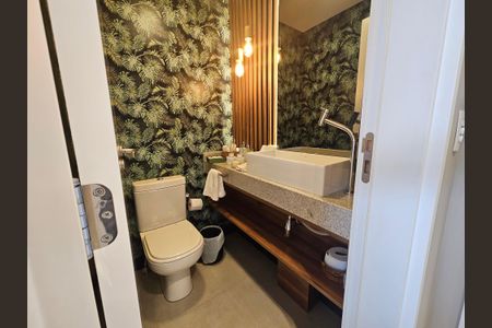 Apartamento à venda com 130m², 3 quartos e 3 vagas Apartamento à venda com 130m², 3 quartos e 3 vagasLavabo