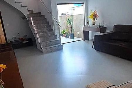 Casa à venda com 2 quartos, 284m² em Jardim Las Vegas, Santo André