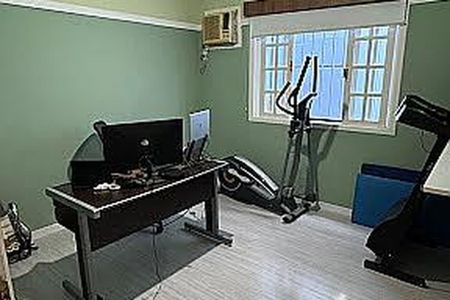 Casa à venda com 4 quartos, 173m² em Piratininga, Niterói