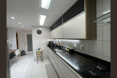 Apartamento à venda com 3 quartos, 128m² em Icaraí, Niterói