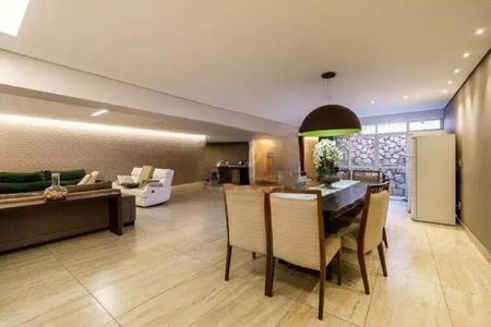 Apartamento à venda com 4 quartos, 320m² em Serra, Belo Horizonte