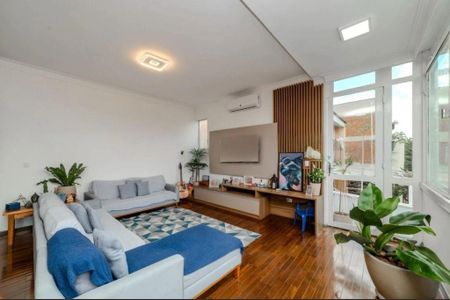 Casa à venda com 3 quartos, 300m² em Vila Sonia, São Paulo