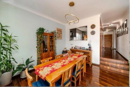 Casa à venda com 3 quartos, 300m² em Vila Sonia, São Paulo
