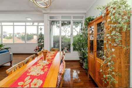 Casa à venda com 3 quartos, 300m² em Vila Sonia, São Paulo