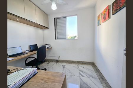 Apartamento à venda com 3 quartos, 93m² em Solar do Barreiro, Belo Horizonte