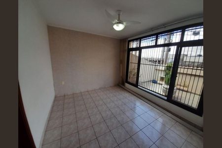 Casa à venda com 2 quartos, 320m² em Vila Bandeirantes, Jundiaí