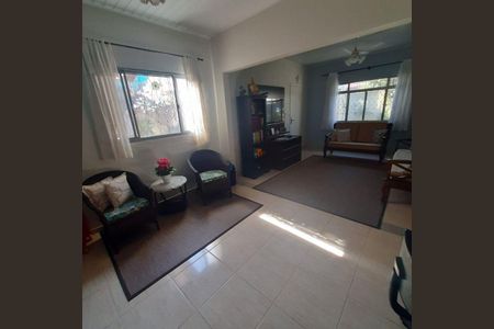 Casa à venda com 2 quartos, 211m² em Vila Helena, Jundiaí
