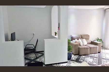 Casa à venda com 4 quartos, 193m² em Vila Vianelo, Jundiaí