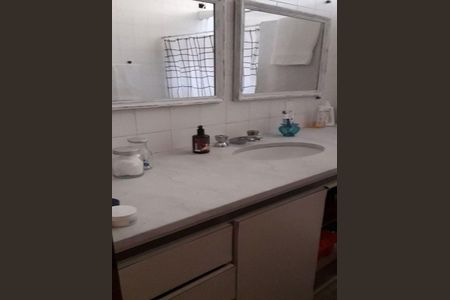 Casa à venda com 3 quartos, 241m² em Vila Vianelo, Jundiaí