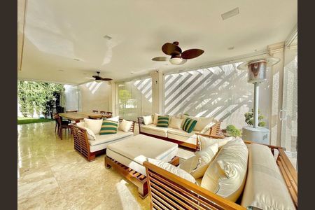Casa à venda com 4 quartos, 641m² em Cidade Santos Dumont, Jundiaí